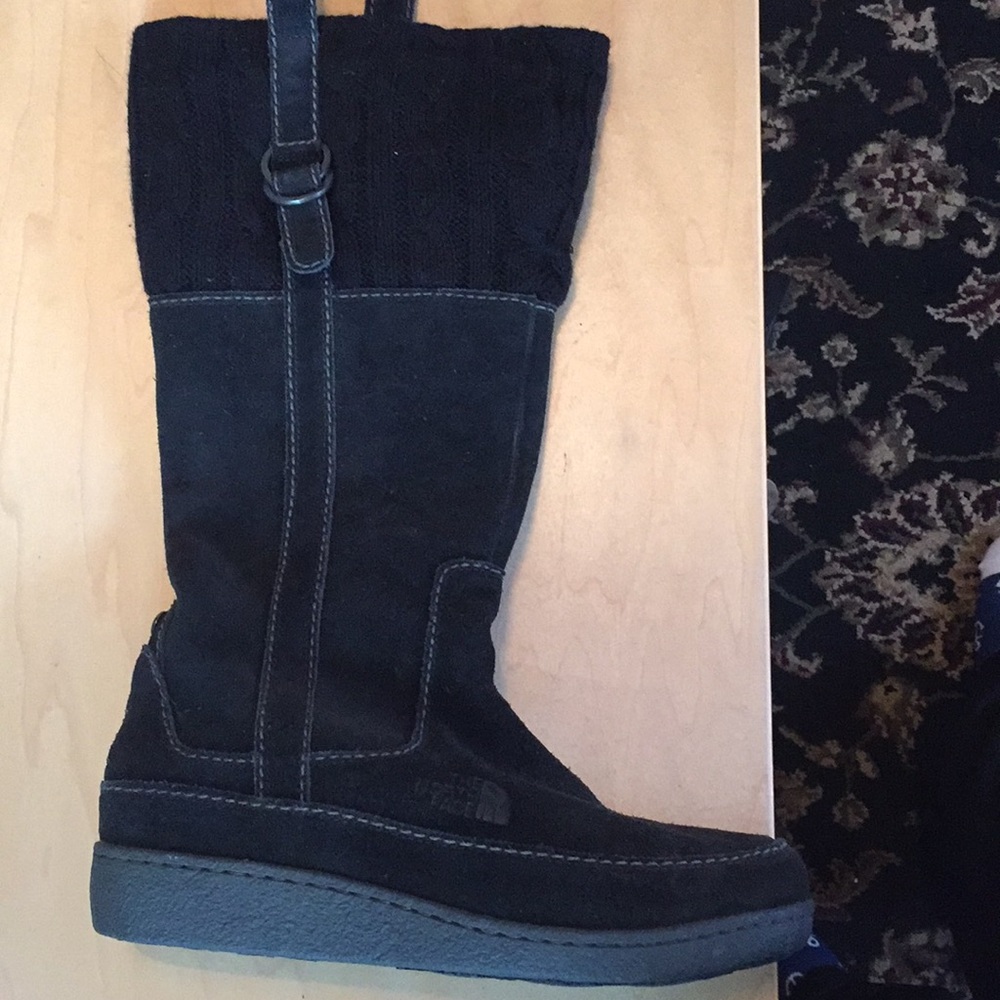 9.5 NWOT North Face Winter Boots